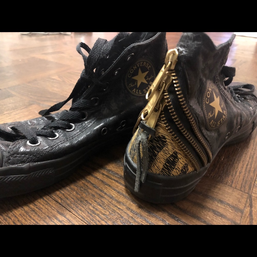 Converse all star high tops sz 9 women’s